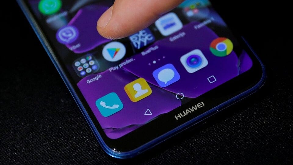 প্লে স্টোরের মাধ্যমে স্মার্টফোনে ছড়িয়ে পড়ছে ম্যালওয়্যার